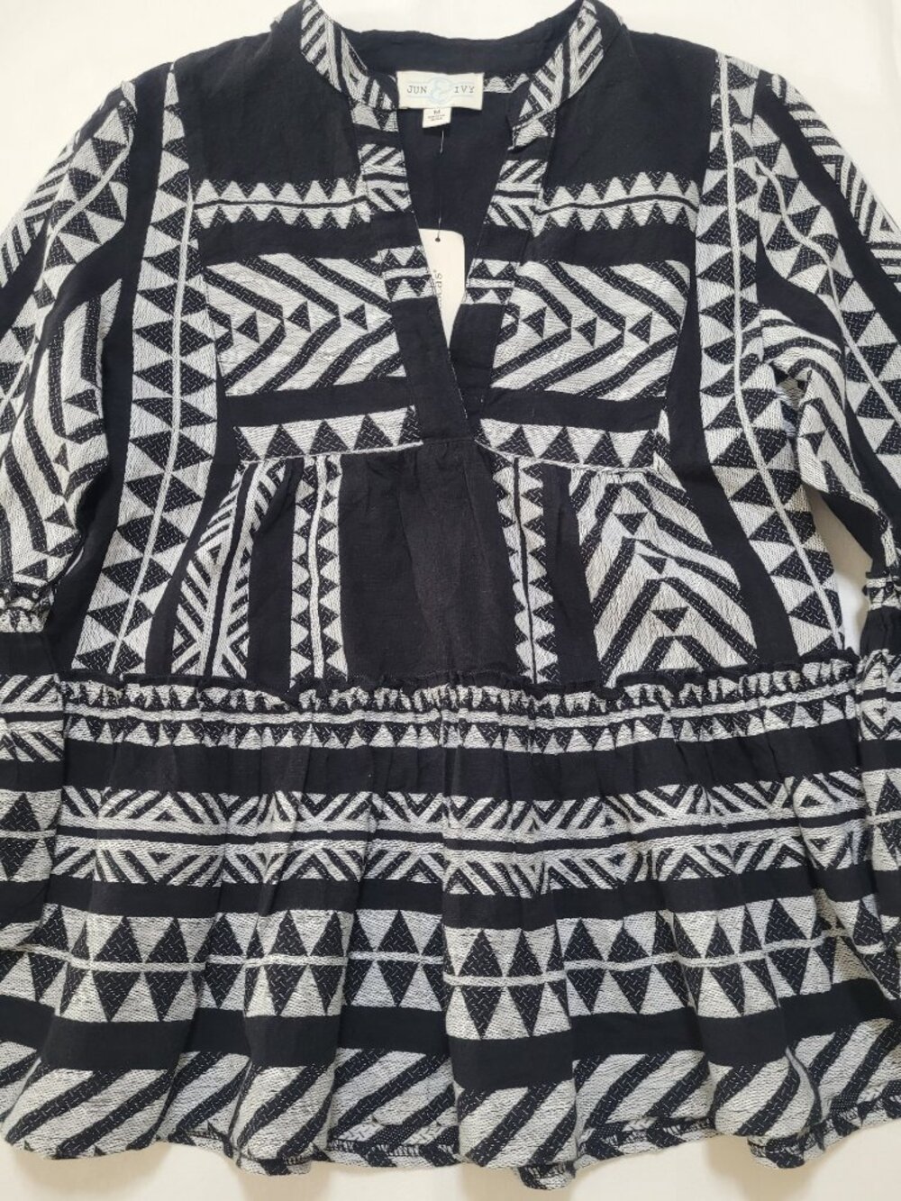 June & Ivy Boho Geometric Peplum Top Bell Sleeve Blouse Black White Medium - Picture 4 of 9